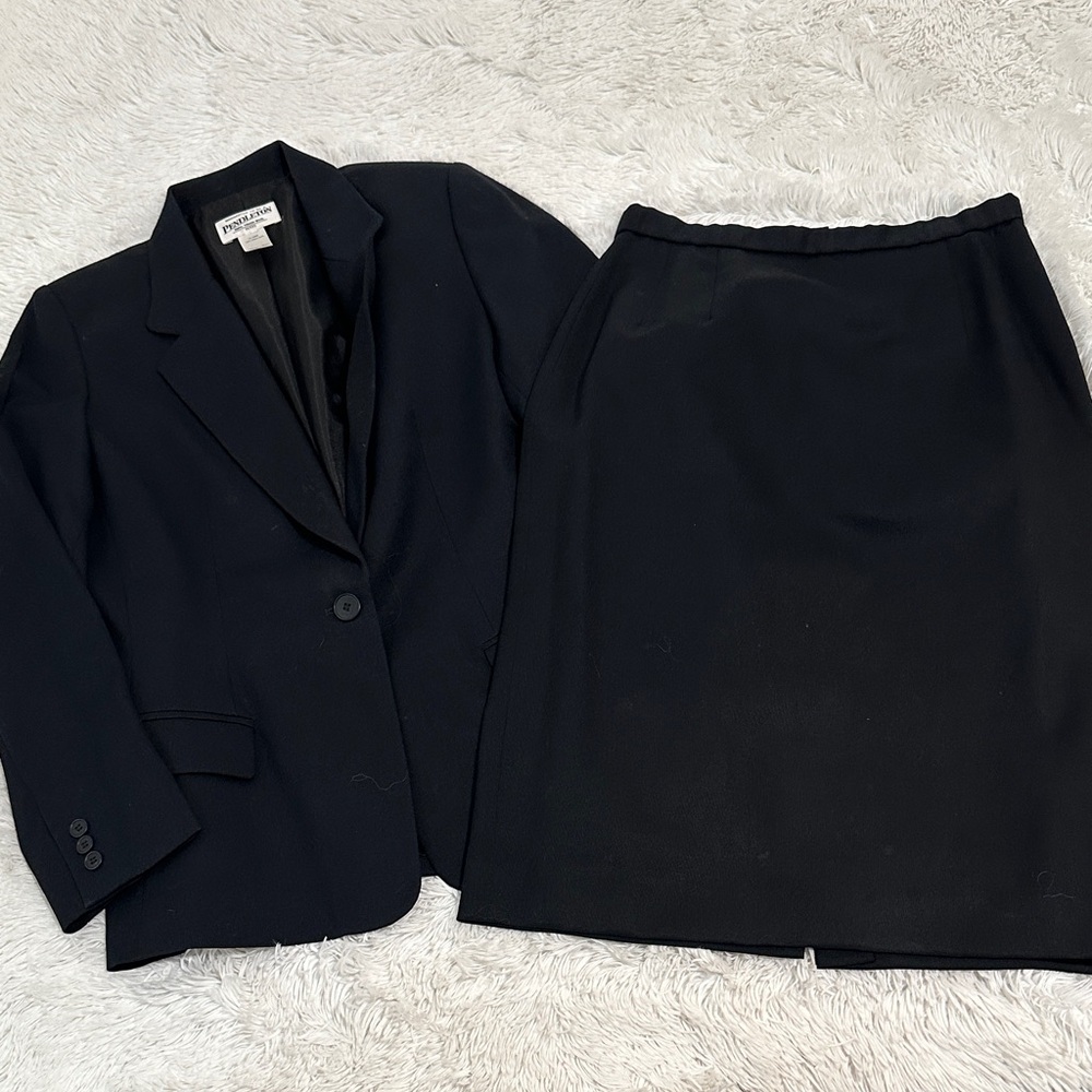 🍏 Vintage Pendleton 100% Virgin Wool Skirt & Blazer Set